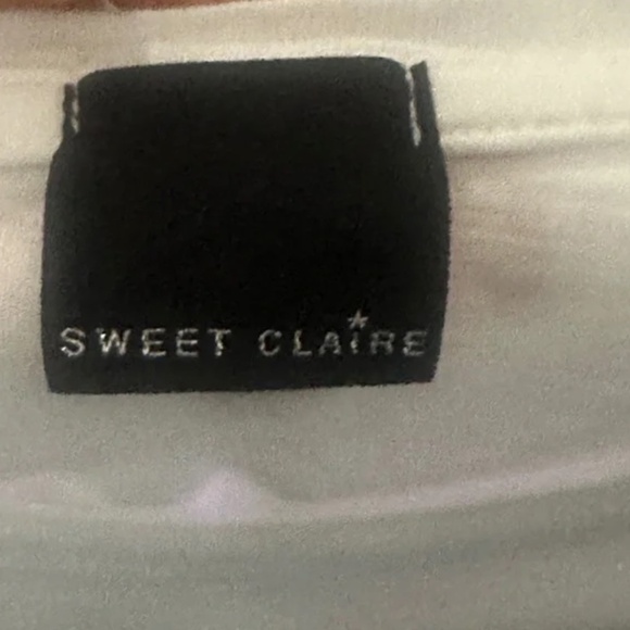 Sweet Claire Free Spirit White Graphic tee Women's size Small - Picture 3 of 3